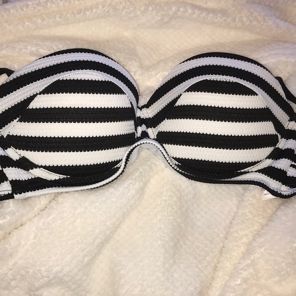 Swimsuit - Picture 5 of 8